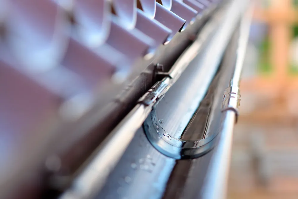 Réparation chenaux à Arpaillargues-et-Aureillac